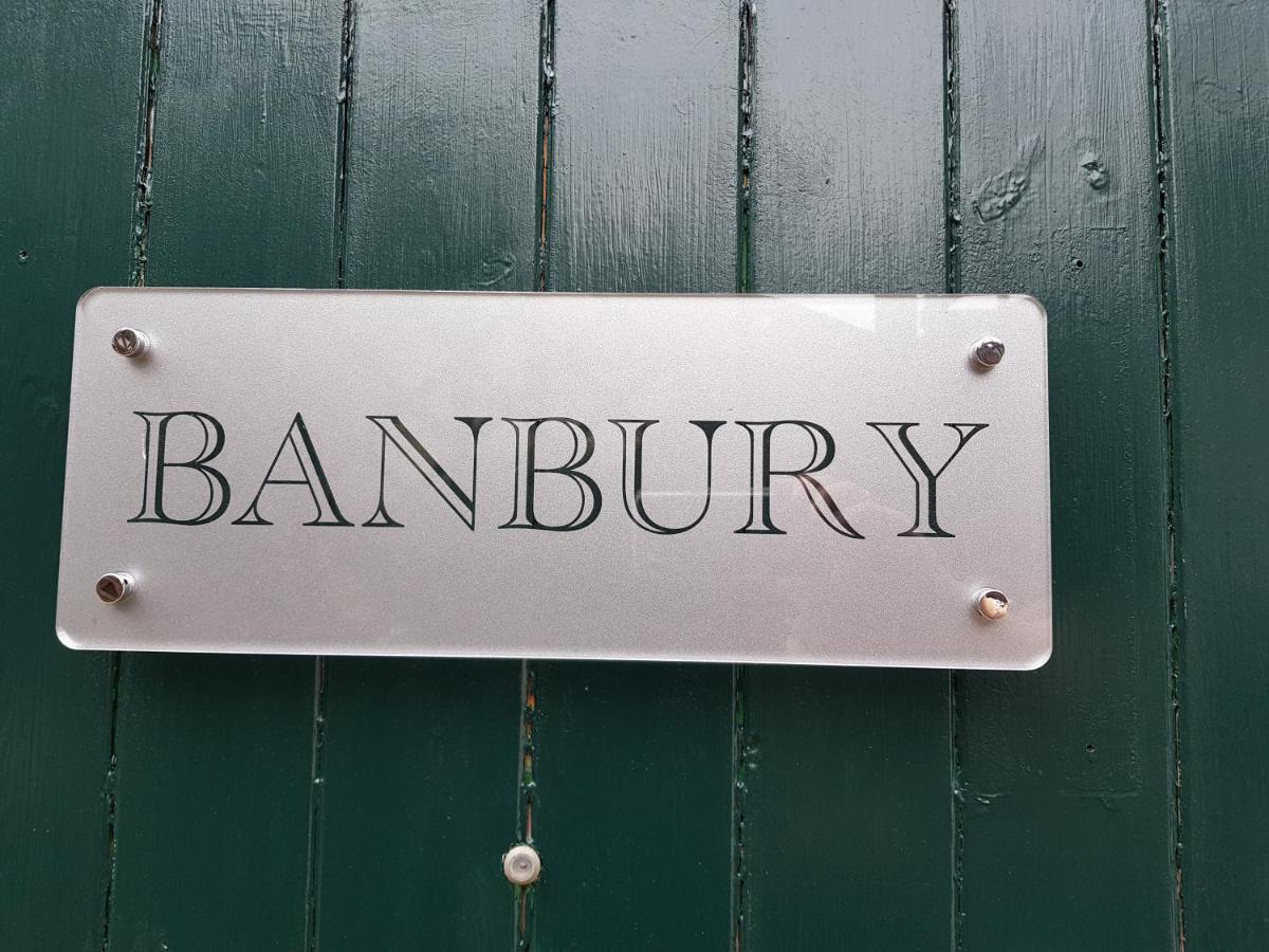 The Dog Inn Old Sodbury Exterior foto